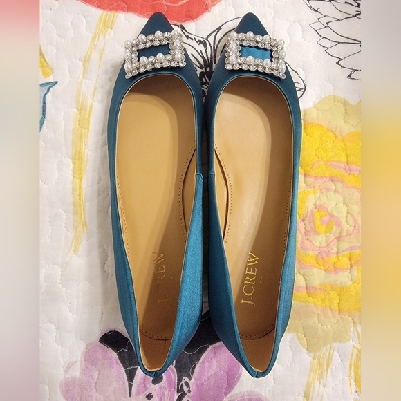 NIB J. Crew Satin Pointy Toe Flats with Crystal Embellished Buckle - Picture 4 of 9